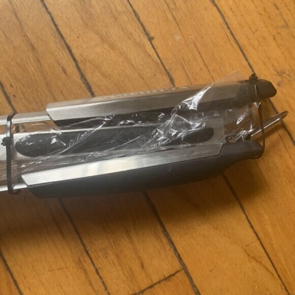 NEW charcoal grill + Cuisinart BBQ Professional Grilling Tool Set - Picture 6 of 7